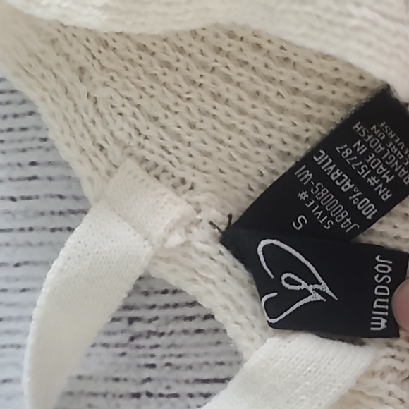 Windsor Sweater - Picture 4 of 4